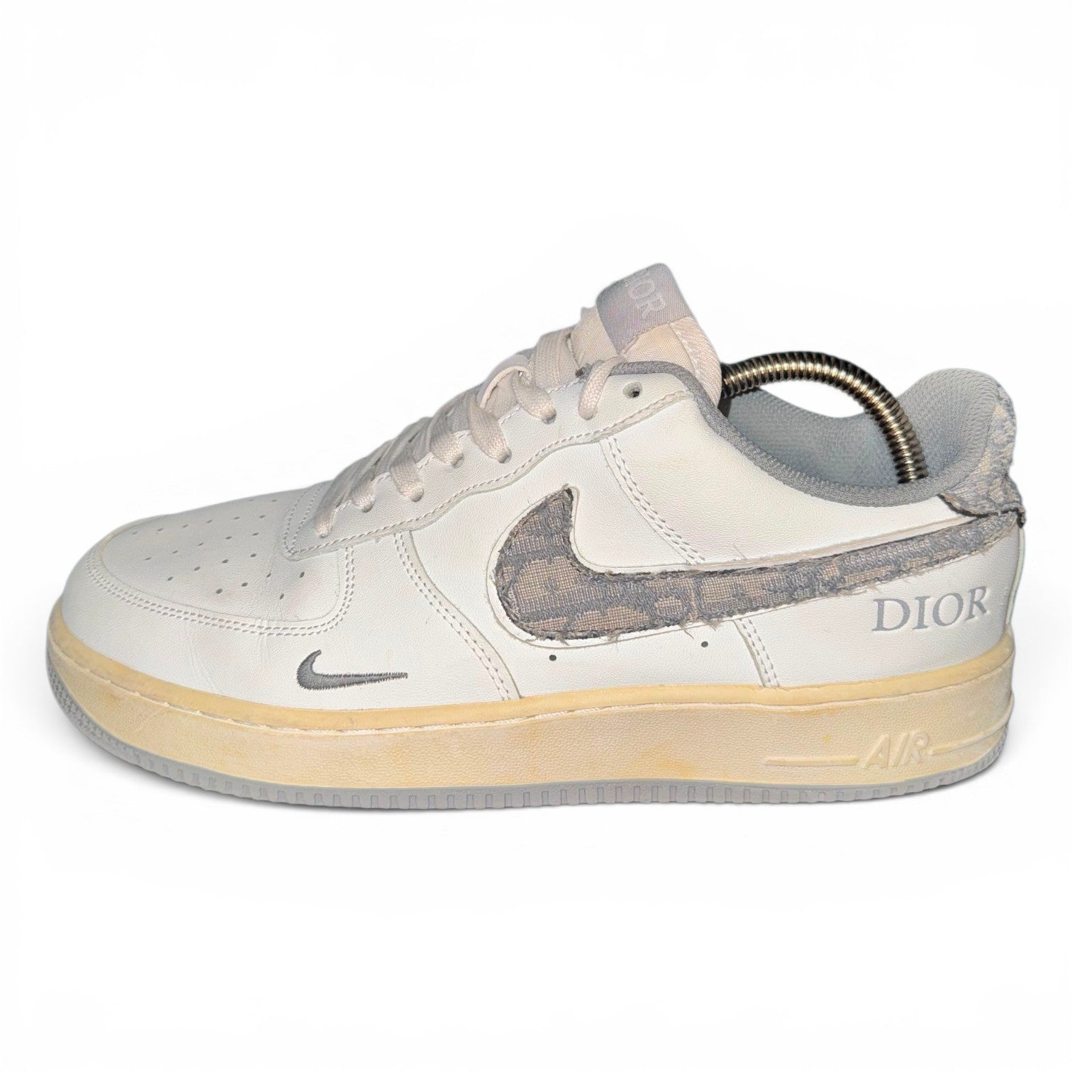 Nike Air Force 1 Low " Dior" 
Size:43 Condition:10/10